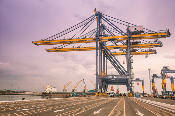 工礦、港口、建筑工地